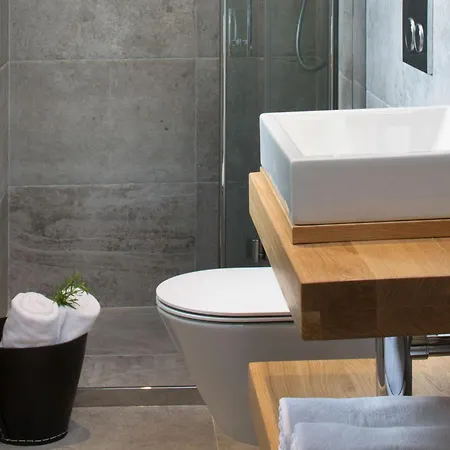 Iron Lady - Private Pool & Sea View Labin